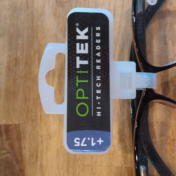 NWT Optitek Hi-Tech readers +1.75 - Picture 2 of 13